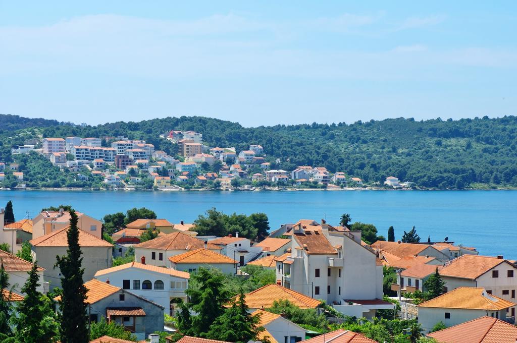 Hella Apartments Trogir Chambre photo