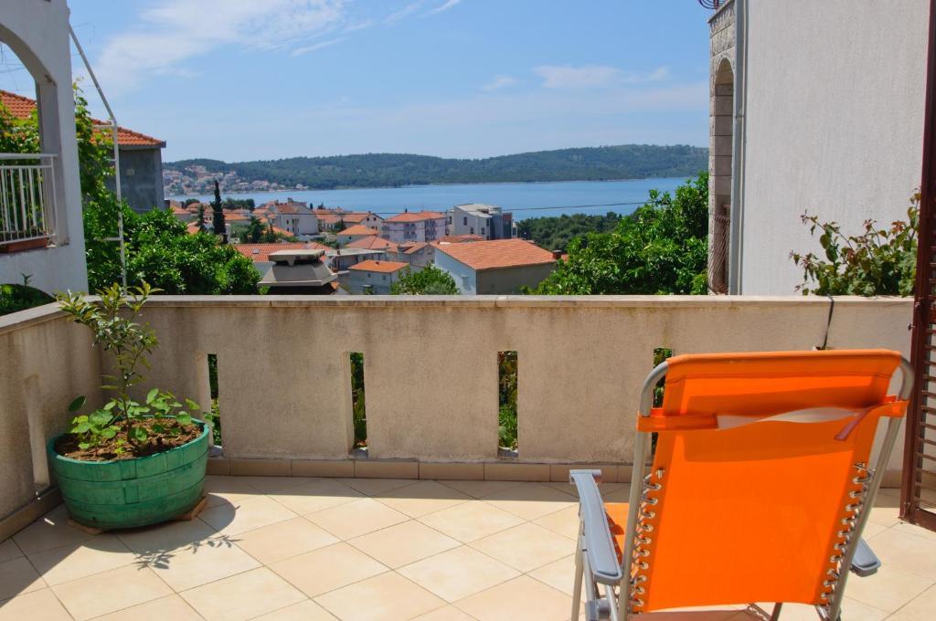 Hella Apartments Trogir Extérieur photo